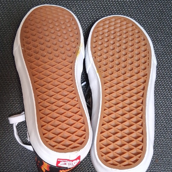 Vans "OFF THE WALL" "THRASHER FLAMES" High-Top SKATEBOARDING Sneakers - Picture 6 of 7